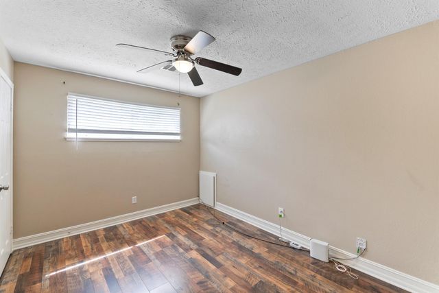 4302 Marchant Road, Houston, TX 77047