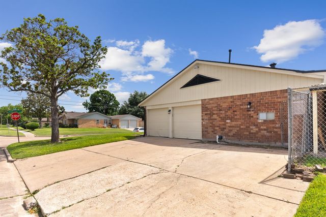 4302 Marchant Road, Houston, TX 77047