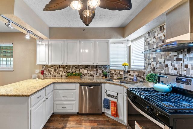 4302 Marchant Road, Houston, TX 77047