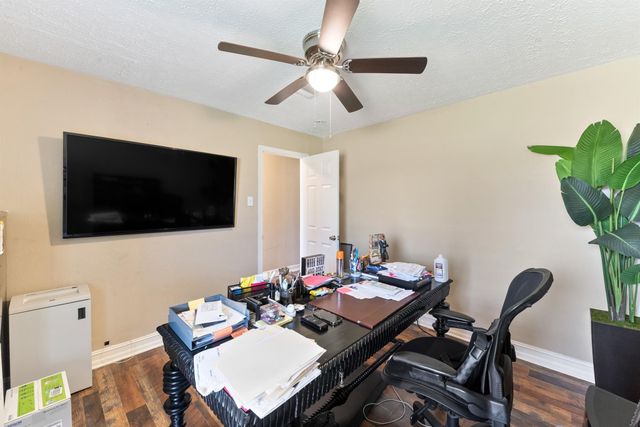 4302 Marchant Road, Houston, TX 77047
