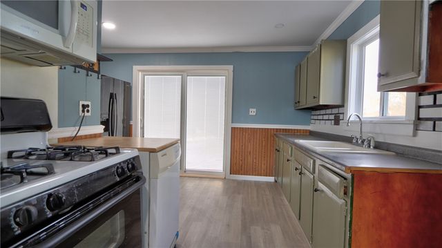 7 Stewart Street, Waterloo, NY 13165