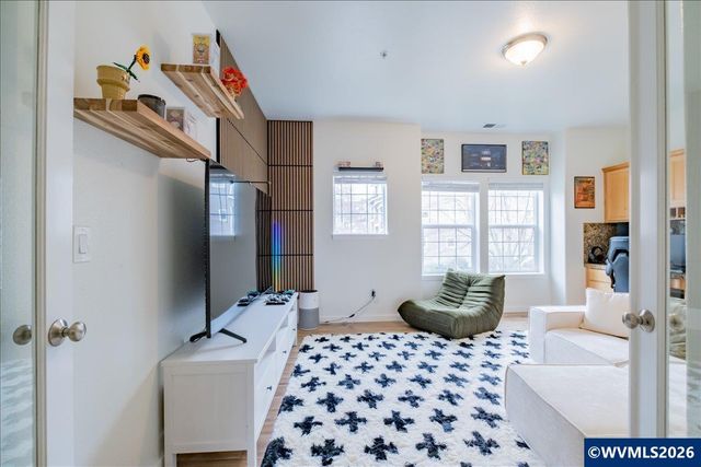 5967 Blue River Dr SE, Salem, OR 97306