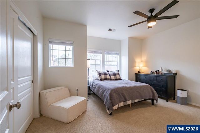 5967 Blue River Dr SE, Salem, OR 97306