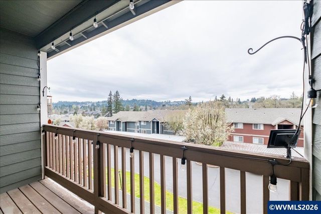 5967 Blue River Dr SE, Salem, OR 97306