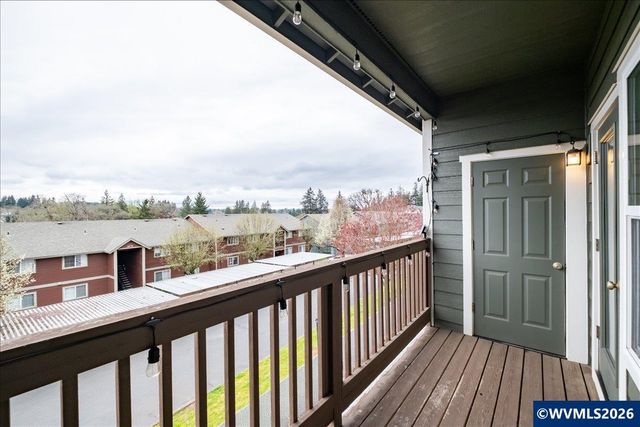 5967 Blue River Dr SE, Salem, OR 97306