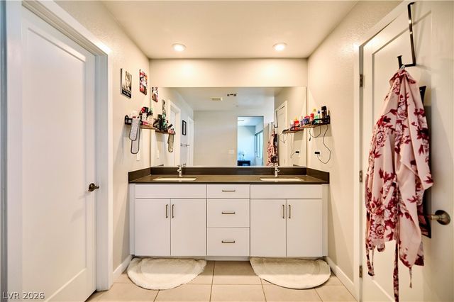 6138 May River Street, Las Vegas, NV 89148