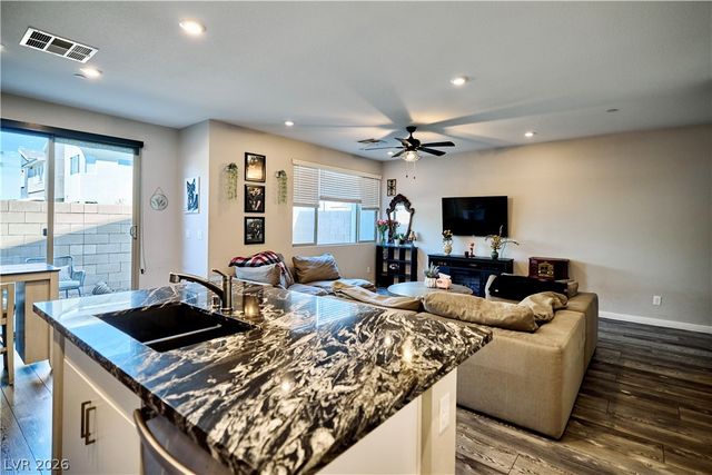 6138 May River Street, Las Vegas, NV 89148