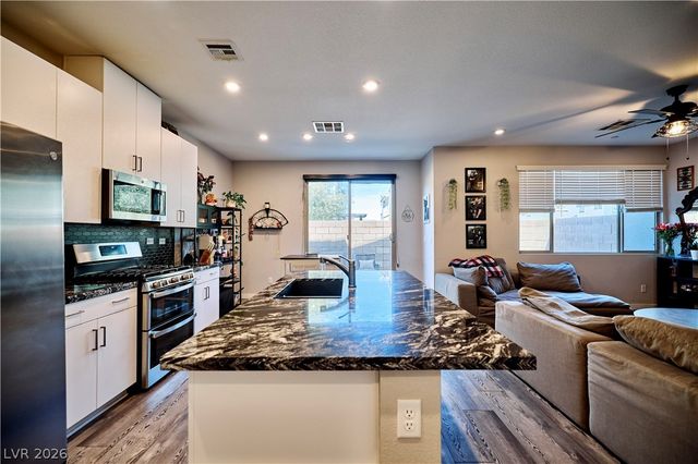 6138 May River Street, Las Vegas, NV 89148