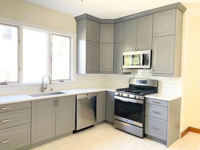 150 Spruce St. 1, Watertown, MA 02472