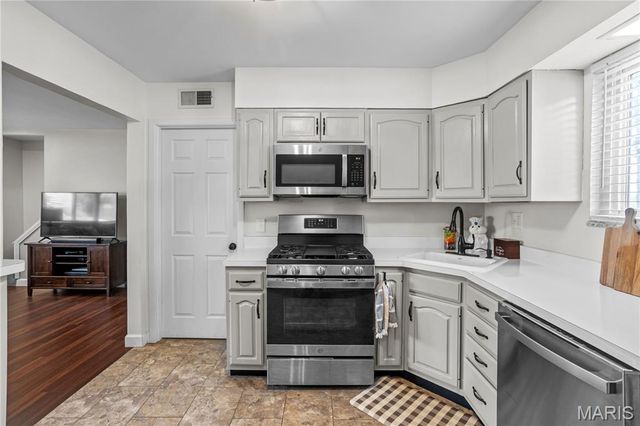 717 Lonedell Road, Arnold, MO 63010