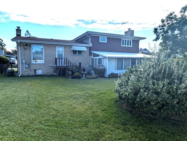 168 S Fairlane Avenue, Elmhurst, IL 60126