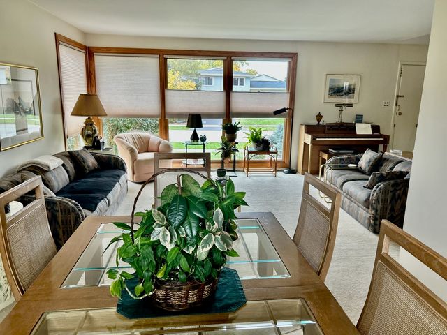 168 S Fairlane Avenue, Elmhurst, IL 60126