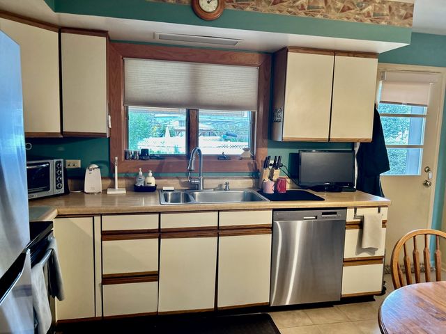 168 S Fairlane Avenue, Elmhurst, IL 60126