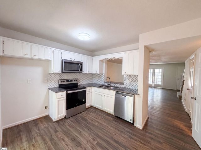 59 Hidden Springs Road, Spartanburg, SC 29302