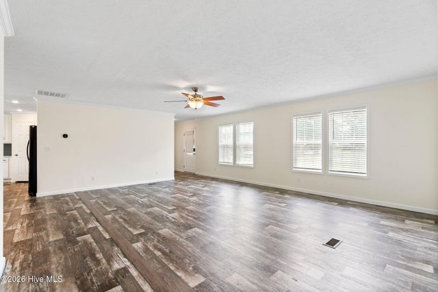 502 W Fremont Street, Burgaw, NC 28425