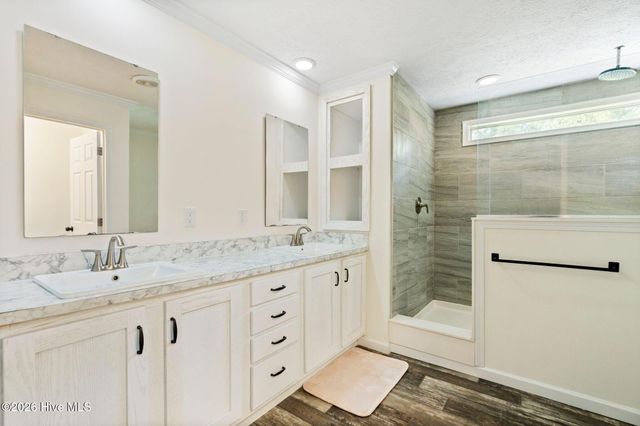 502 W Fremont Street, Burgaw, NC 28425