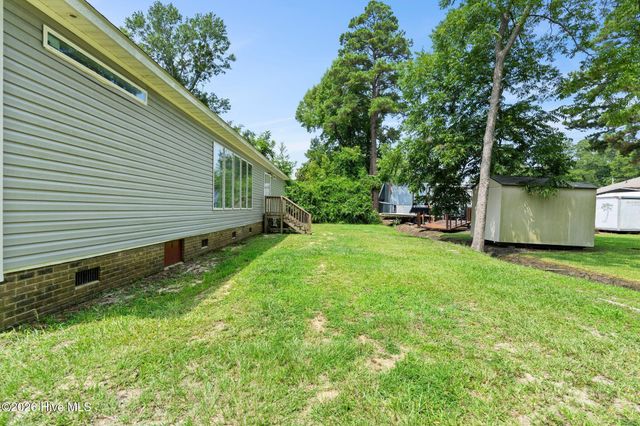 502 W Fremont Street, Burgaw, NC 28425