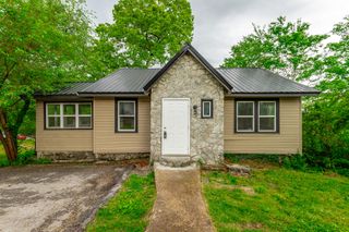 1812 John Ross Road, Chattanooga, TN 37412
