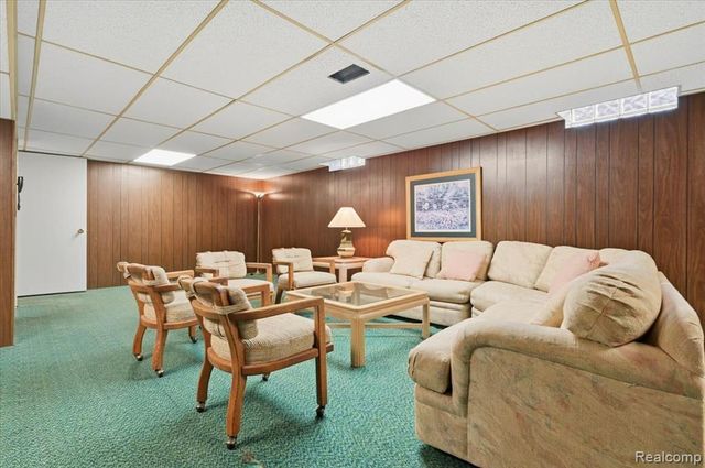 5918 N Lafayette Street, Dearborn Heights, MI 48127
