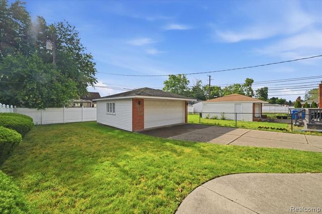 5918 N Lafayette Street, Dearborn Heights, MI 48127