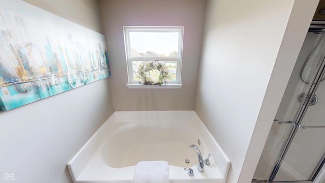 9122 Hemingway Drive, Indianapolis, IN 46239