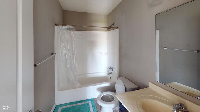 9122 Hemingway Drive, Indianapolis, IN 46239
