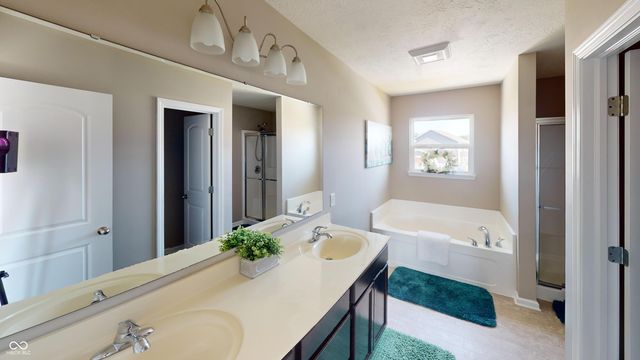9122 Hemingway Drive, Indianapolis, IN 46239