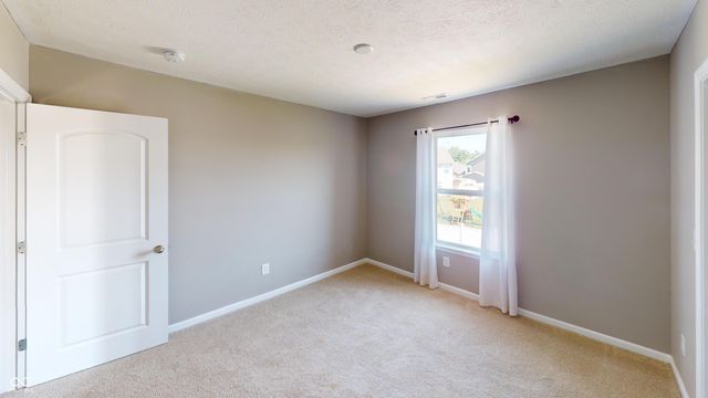 9122 Hemingway Drive, Indianapolis, IN 46239