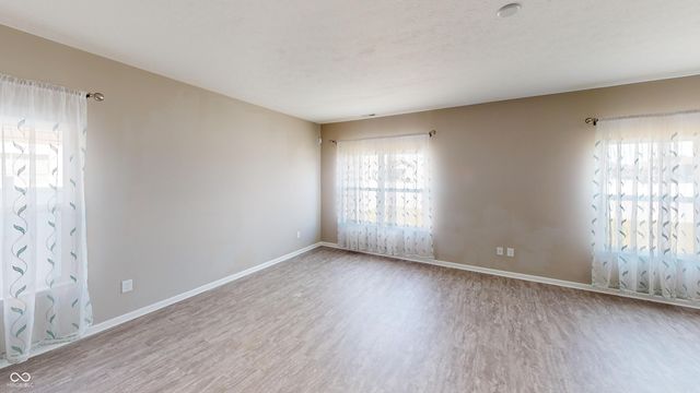 9122 Hemingway Drive, Indianapolis, IN 46239