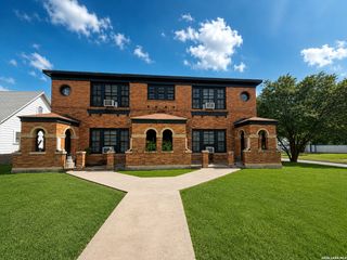 1950 W Huisache Ave Apt 4, San Antonio, TX 78201