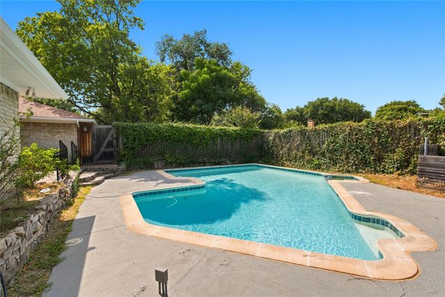 2017 Westridge Drive, Plano, TX 75075