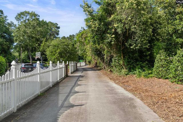 415 Pine Street, Camden, SC 29020