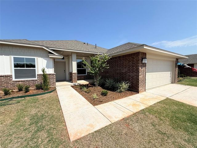 1812 Pin Cherry Lane, Moore, OK 73160