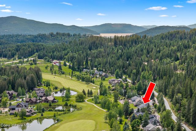 125 Golfview LN, Sandpoint, ID 83864