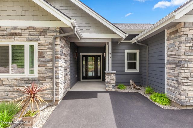125 Golfview LN, Sandpoint, ID 83864