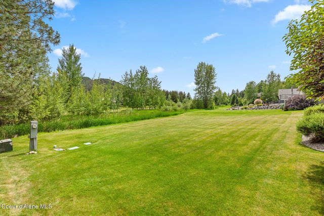 125 Golfview LN, Sandpoint, ID 83864