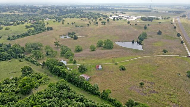 7319 Highway 6, Navasota, TX 77868