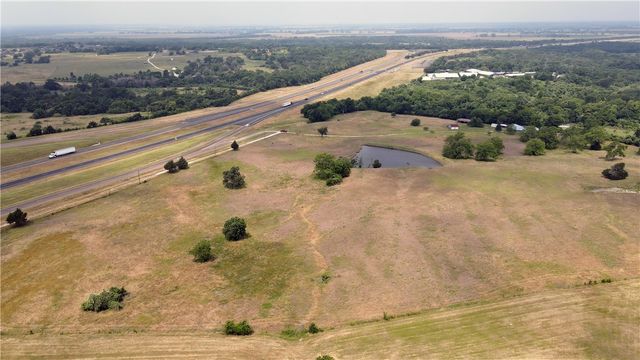 7319 Highway 6, Navasota, TX 77868