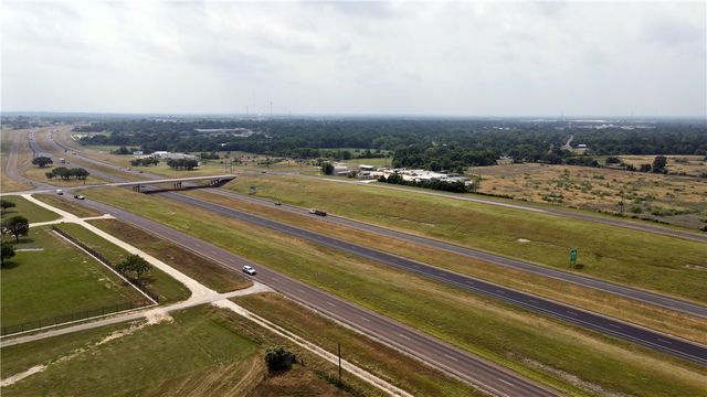 7319 Highway 6, Navasota, TX 77868