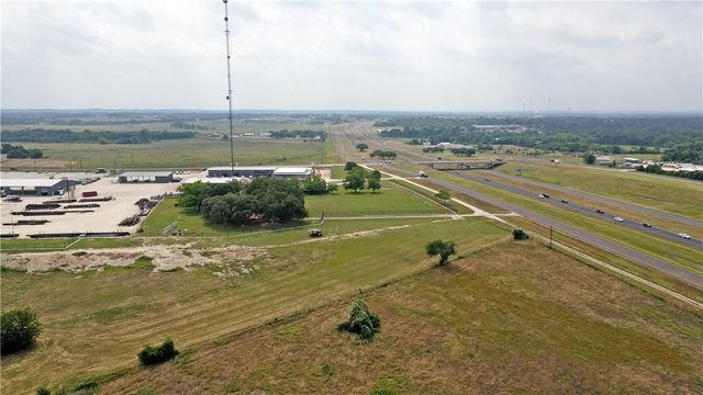 7319 Highway 6, Navasota, TX 77868