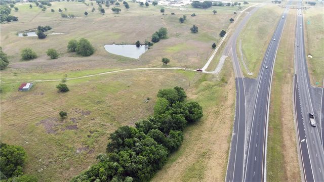 7319 Highway 6, Navasota, TX 77868