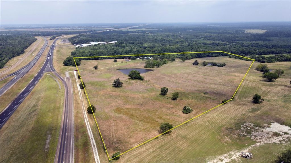 7319 Highway 6, Navasota, TX 77868