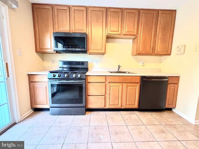 7408 BALTIMORE DR, Marlton, NJ 08053