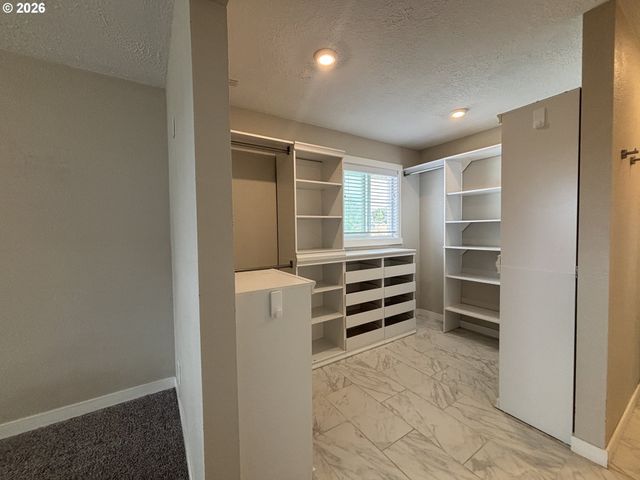 924 Sw 33RD St, Pendleton, OR 97801