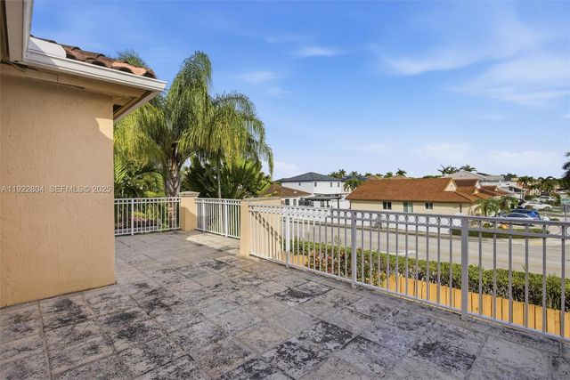 6541 SW 162nd Ct, Miami, FL 33193