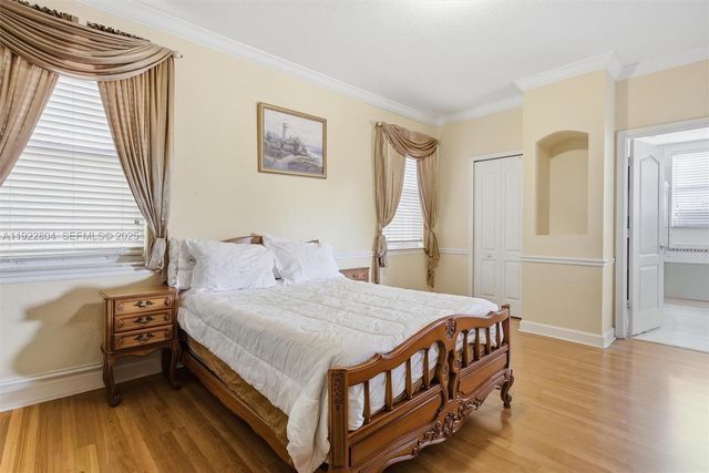 6541 SW 162nd Ct, Miami, FL 33193