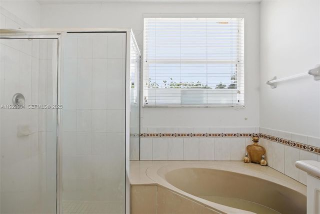 6541 SW 162nd Ct, Miami, FL 33193