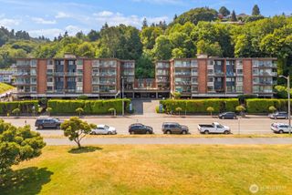 1727 Harbor Avenue SW #N401, Seattle, WA 98126