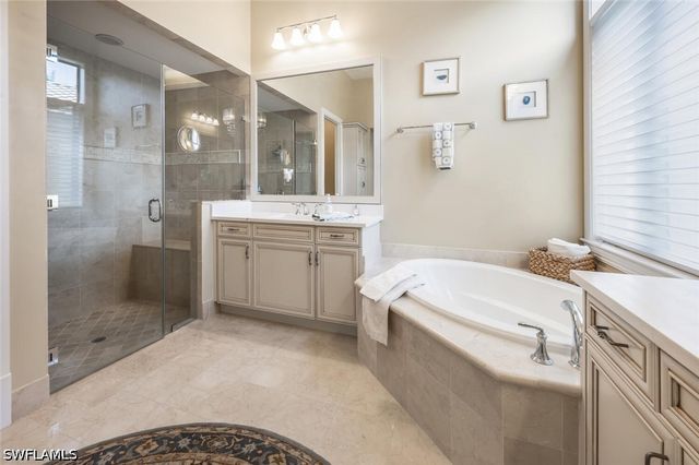2343 Traditions CT, Naples, FL 34105