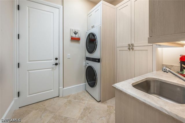 2343 Traditions CT, Naples, FL 34105